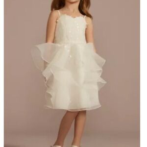 white/Ivory Lace girls Dress size 5 party, evening, communion, flower girl